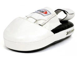 FAIRTEX FOCUS MITTS PRO ANGULAR FMV8 PUNCHING MITTS MUAY THAI - BLACK / WHITE -Fairtex FMV8 2