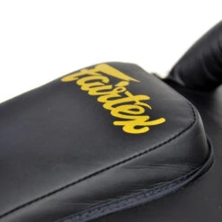 MUAY THAI PADS FAIRTEX SMALL CURVED LIGHT WEIGHT - KPLC6 BLACK/GOLD 9 MUAY THAI PADS FAIRTEX SMALL CURVED LIGHT WEIGHT - KPLC6 BLACK/GOLD -Fairtex Fairtex kick Pads KPLC6 3