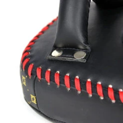 MUAY THAI PADS FAIRTEX SMALL CURVED LIGHT WEIGHT - KPLC6 BLACK/GOLD 11 MUAY THAI PADS FAIRTEX SMALL CURVED LIGHT WEIGHT - KPLC6 BLACK/GOLD -Fairtex Fairtex kick Pads KPLC6 5