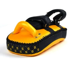 MUAY THAI PADS FAIRTEX CURVED LIGHT WEIGHT KICK PADS - KPLC5 GOLD -Fairtex THAIPADSFAIRTEXKPLC5GOLD3