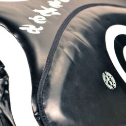 FAIRTEX THIGH PADS MUAY THAI TRAINING TP3 - BLACK -Fairtex THIGHPADSBYFAIRTEXTP3BLACK 4